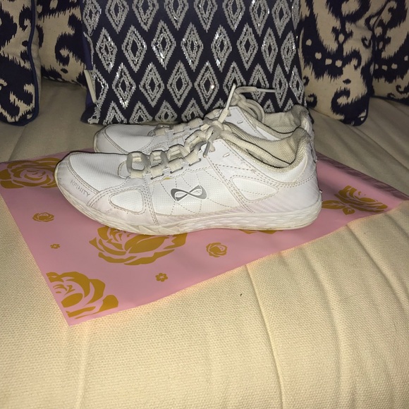 infinity cheerleading shoes